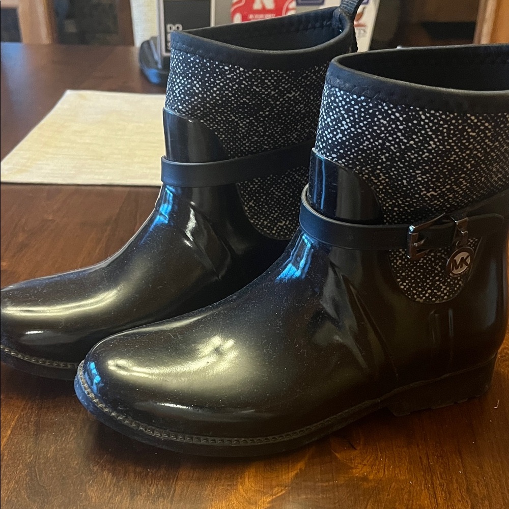 Michael Kors Shiny Black Ankle Boots